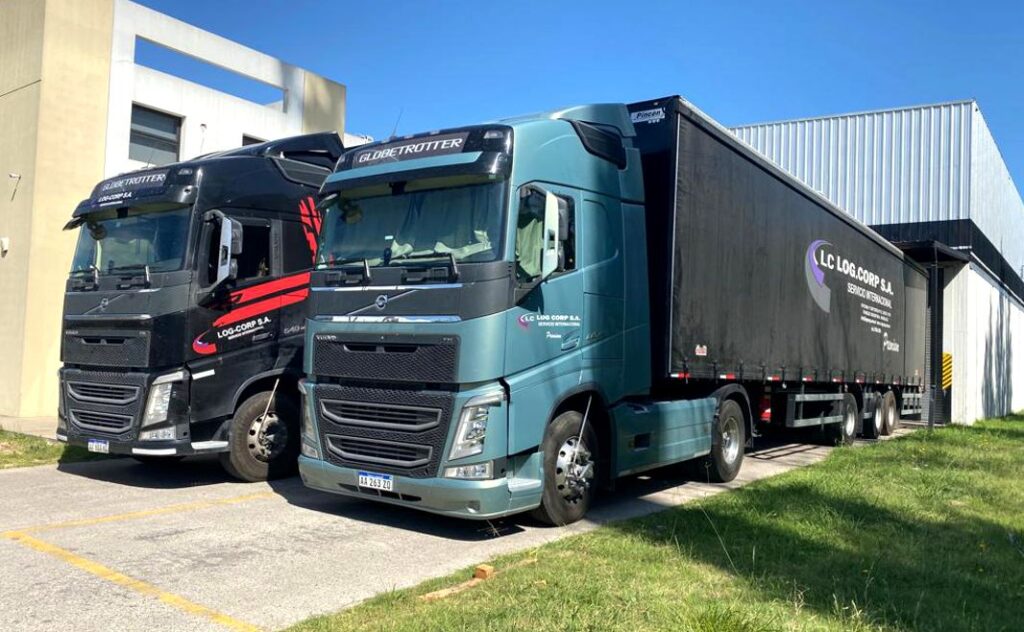 Log Corp. Servicio de transporte terrestre. Logística. Logistica. Transporte. Distribución. Envíos. Envios. Cargas. Logística Integral. Logistica integral. Soluciones Logísticas. Soluciones Logisticas. Transporte. Seguro. Gestión Logística. Gestión Logistica. Cadena De Suministro. Transporte terrestre. LogCorp. Logística Empresarial. Logistica Empresarial. Logística De Distribución. Logistica De Distribucion. Transporte De Cargas. Logística Eficiente. Logistica Eficiente. Logística Nacional. Logistica Nacional. Logística Internacional. Logistica Internacional. Envíos Express. Envios Express. Flota Propia. Transporte Profesional. Gestión De Rutas. Gestion De Rutas. Envío Seguro. Envio Seguro. Carga Segura. Somos Logística. Somos Logistica. Aliados Logísticos. Aliados Logisticos.